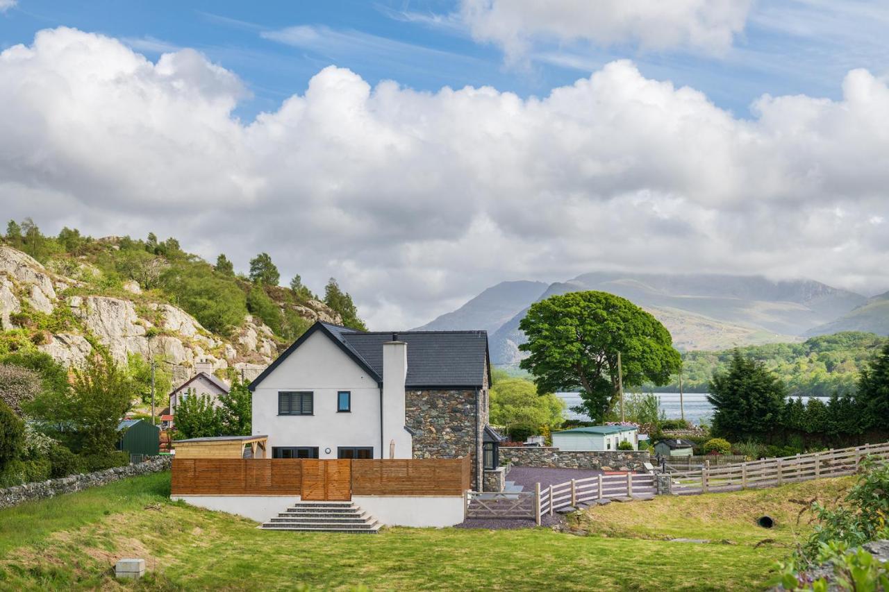 Arlyn, Padarn Lake Viewpoint In Snowdonia Caernarfon Esterno foto