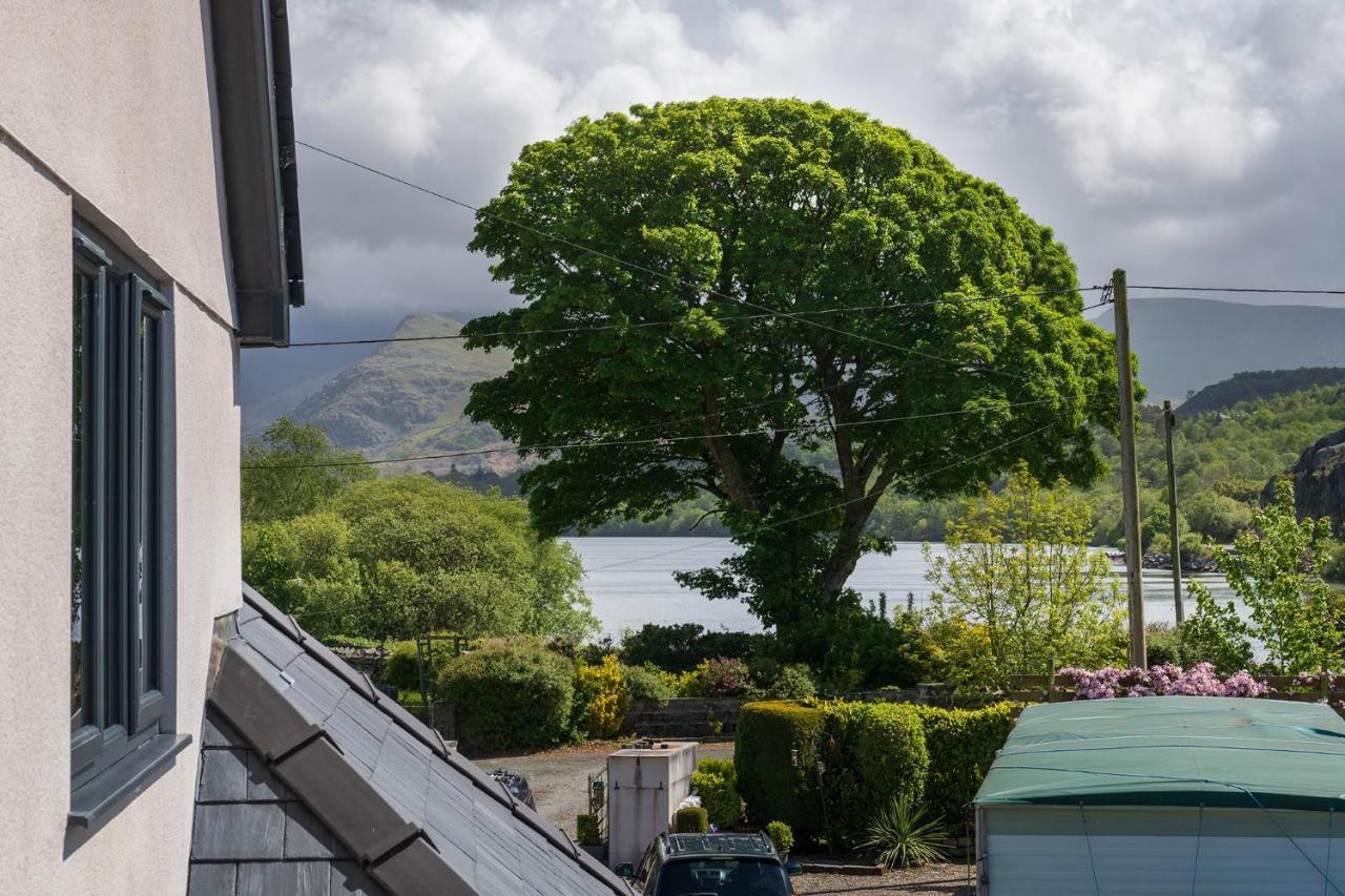 Arlyn, Padarn Lake Viewpoint In Snowdonia Caernarfon Esterno foto